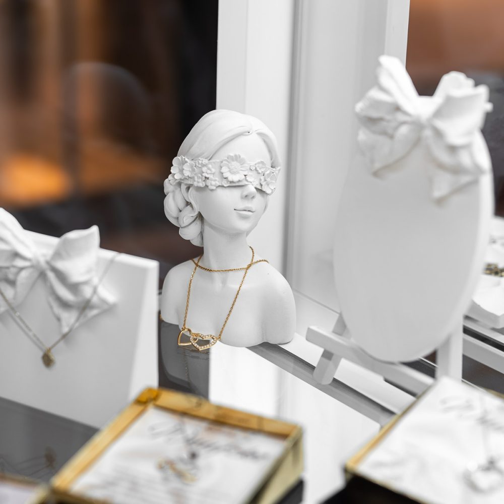 Maria Mnich galeria solna