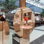 wnętrze salonu Pandora w Galerii Solnej